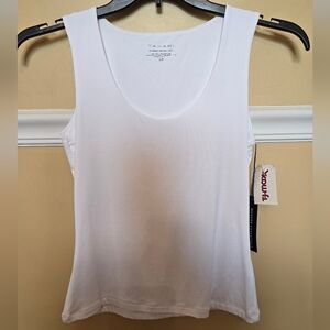 TAHARI white tank